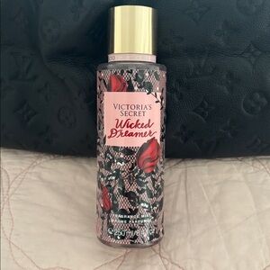 V.S. Wicked Dreamer Fragrance Mist….RARE